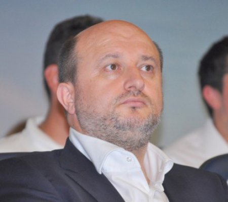 Soţia ministrului de Finanţe, cercetată penal pentru trafic de influenţă